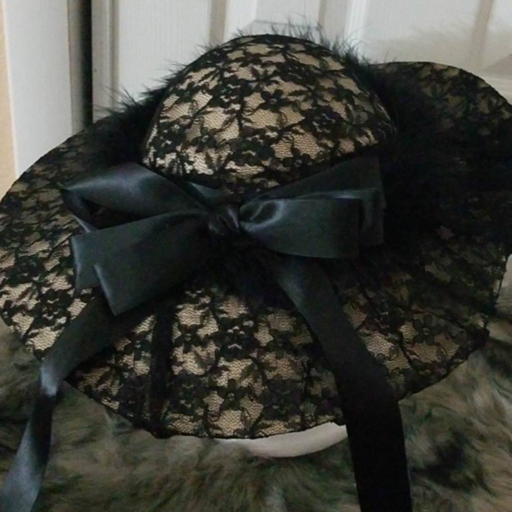 Black lace hat